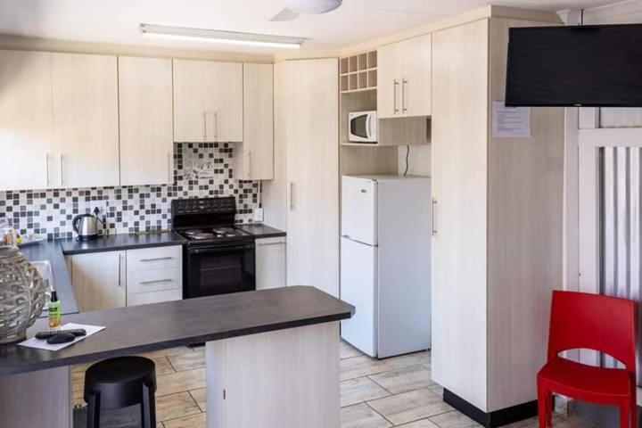Mykhaya-Your Home Away From Home Kempton Park Exteriér fotografie
